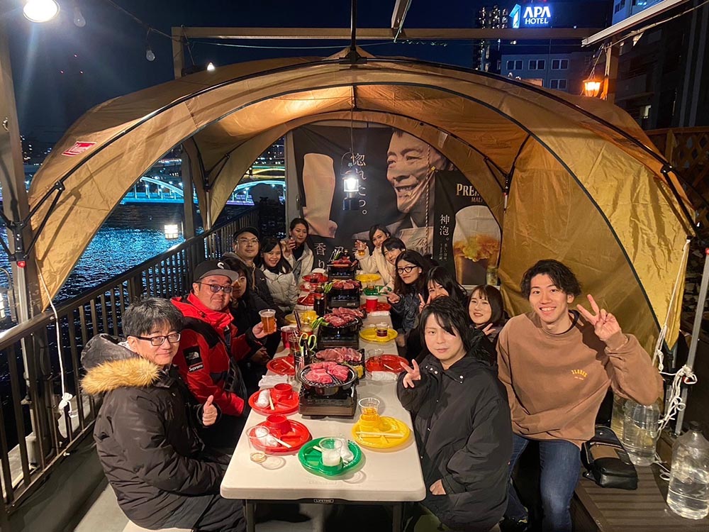 2024年3月24日　浅草店の会員様と隅田川沿いでライトアップされた橋を眺めながらのBBQを開催しました。