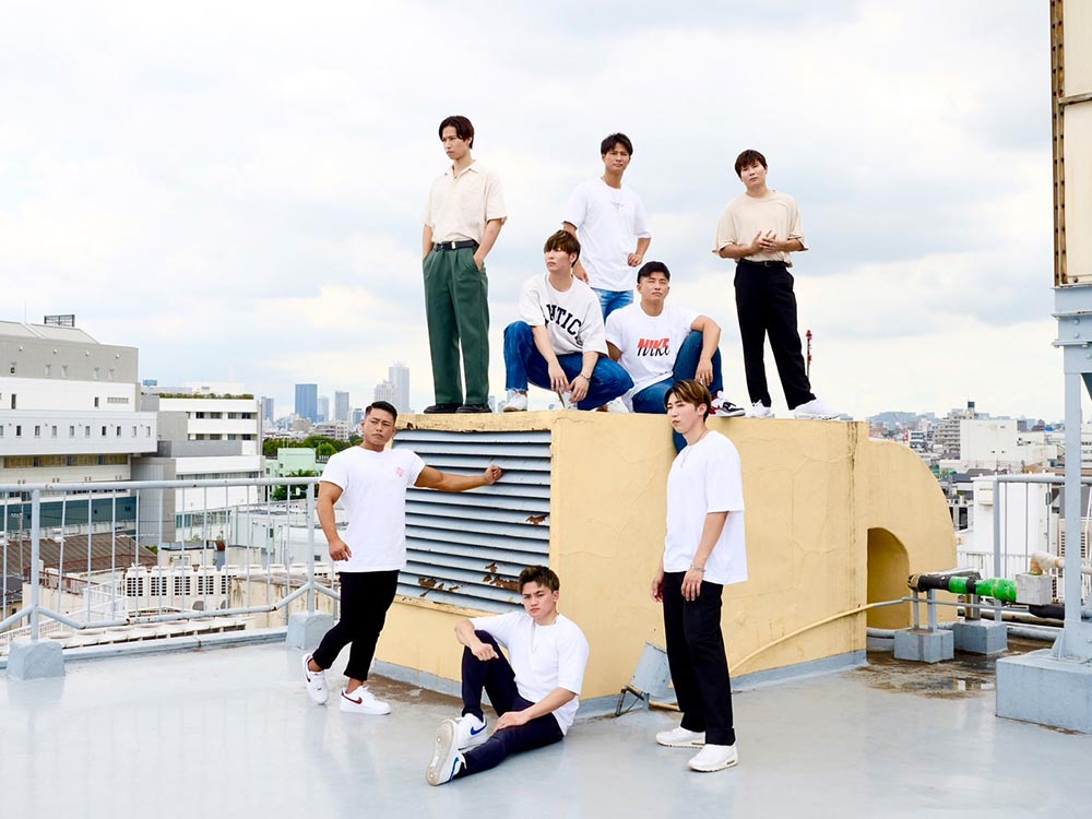 2023年8月1日 プロの撮影クルーに依頼して巨大看板用のスチール撮影を行いました。