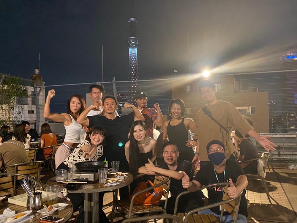 2020年8月2日　代々木店の1周年記念を会員様とともにお祝いしました。